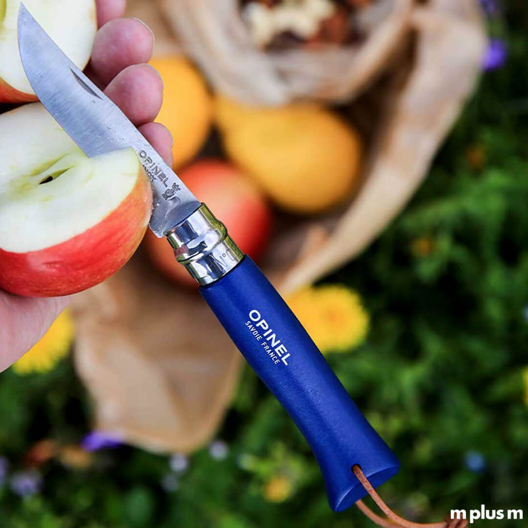 Blaues praktisches Taschenmesser von Opinel als Werbegeschenk