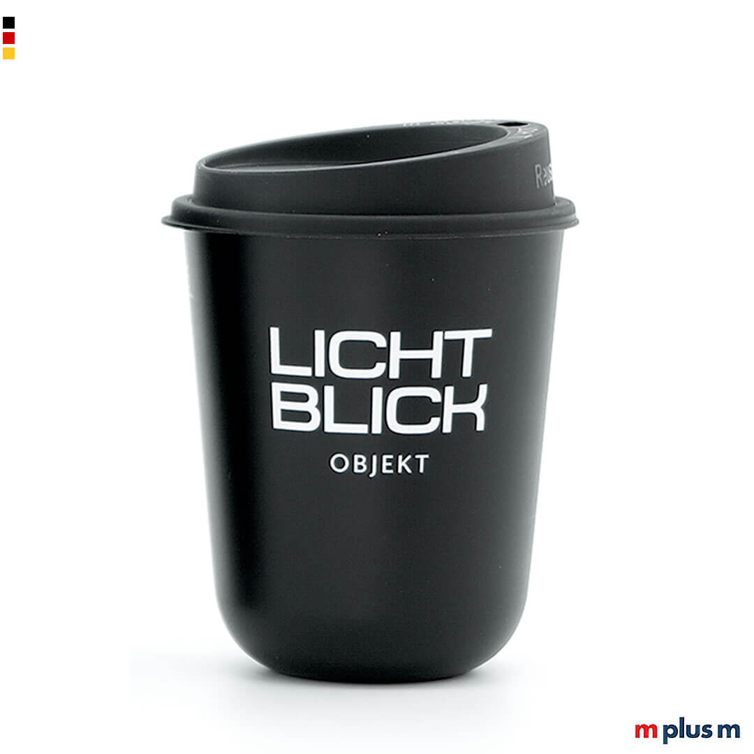 Nachhaltiger schwarzer Mehrweg Cappuccino Thermobecher Made in Germany mit Perlgloss-Finish und spülmaschinenfestem Logodruck verfügbar