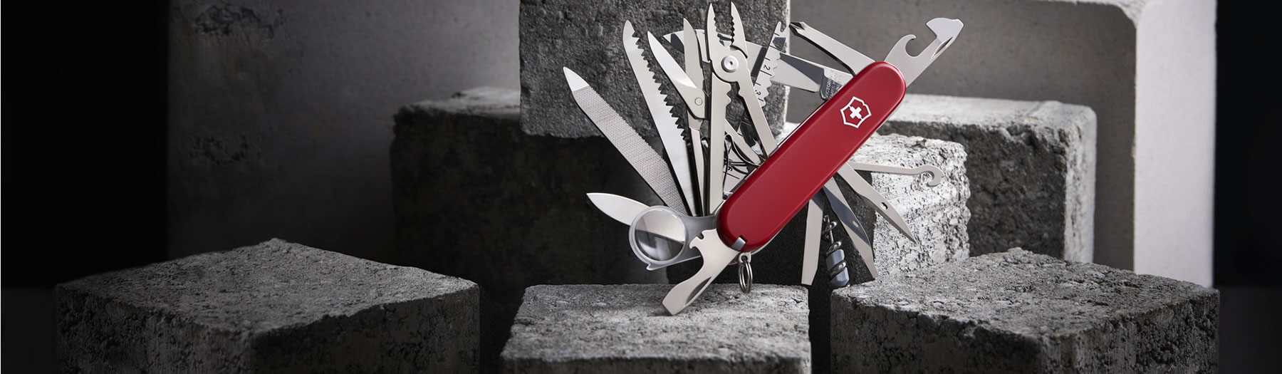 'Swiss Champ' Victorinox Schweizer Taschenmesser - Banner 